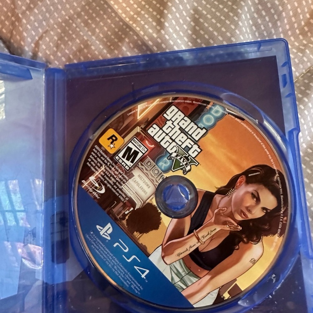 Grand Theft Auto V for PS4 - Blue Case